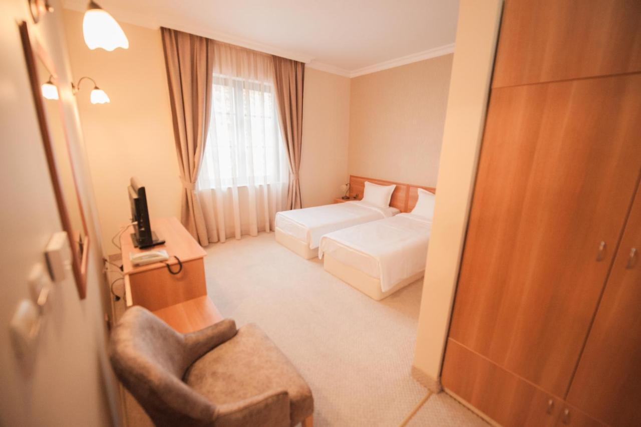 Hotel Central 스빌렌그라드 외부 사진