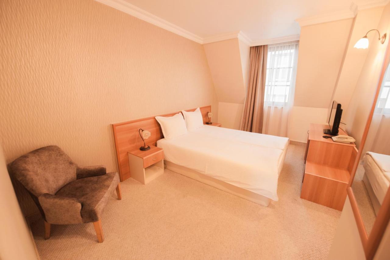 Hotel Central 스빌렌그라드 외부 사진